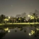 La photo montre de la fumée s'élevant de Dubaï au milieu des premiers rapports faisant état de multiples…