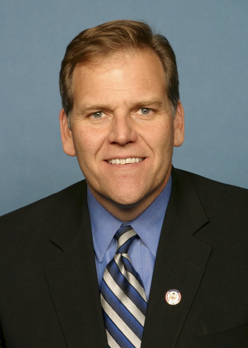 Mike Rogers, soutenu par Trump, remporte la primaire républicaine du Sénat du Michigan et affrontera Abdul…