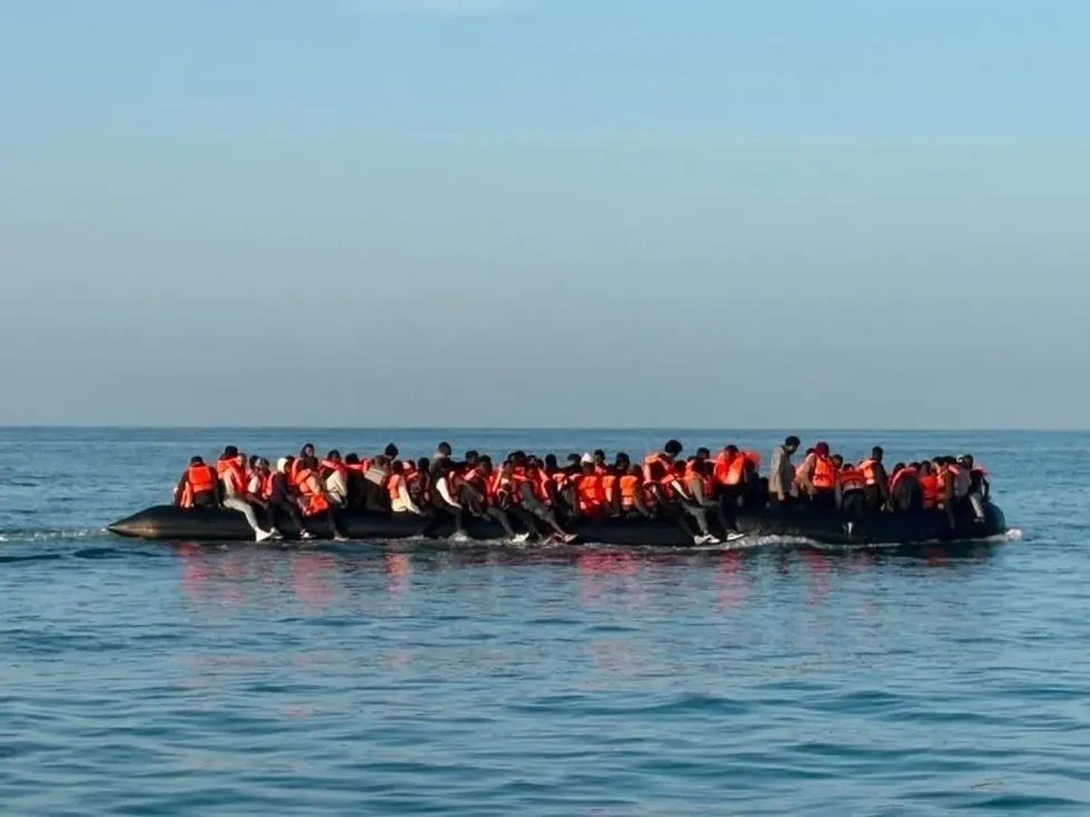 🇫🇷 Près de 188 000 migrants ont traversé la Manche entre 2018 et fin 2025, selon les données du ministère…