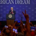 Trump fait ses pas de danse emblématiques au « YMCA » après avoir vanté les réductions d’impôts et…