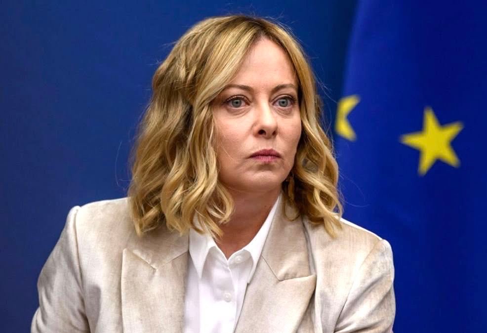 🇮🇹🇪🇸 Le Premier ministre italien Meloni a déclaré que "les scènes en provenance d'Espagne montrent à quel…