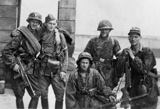 Il y a 82 ans éclatait l’Insurrection de Varsovie.
