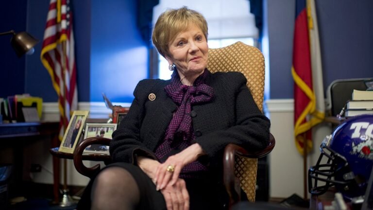 L'ancienne représentante Kay Granger, une républicaine pionnière du Texas qui a servi près de trois…
