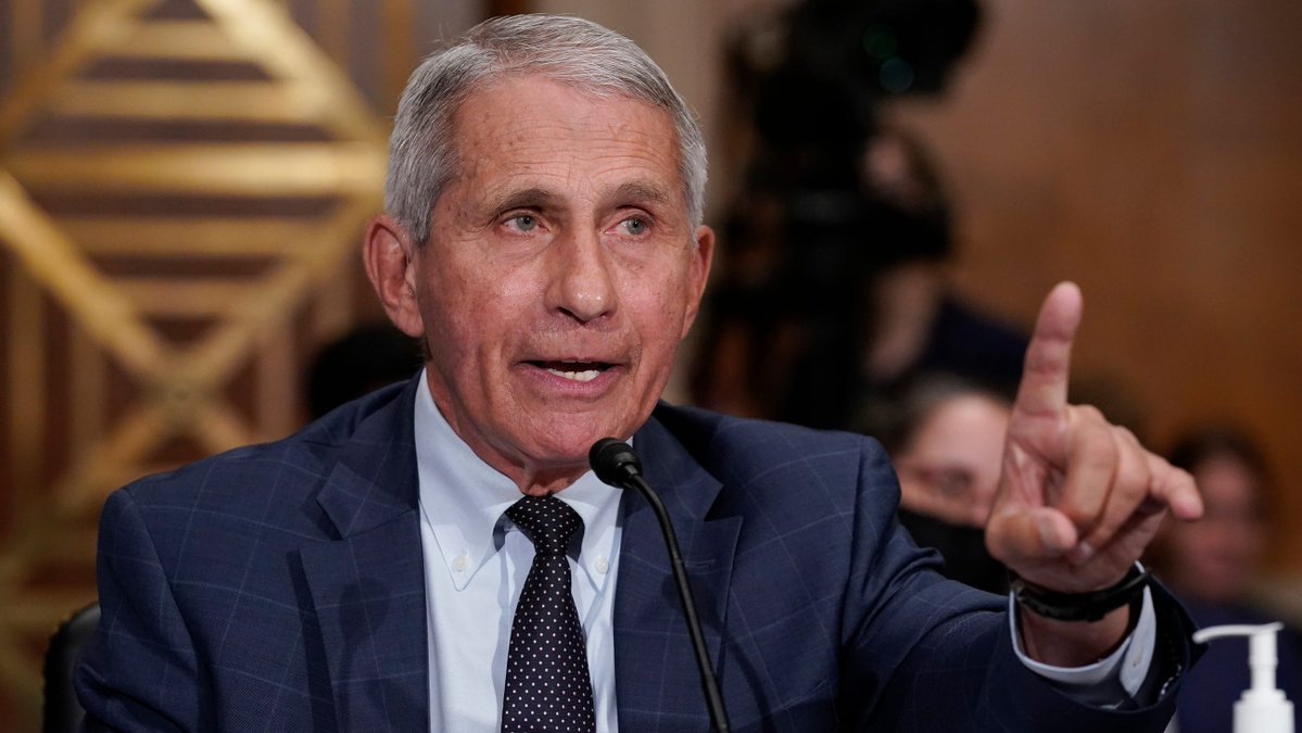La commission sénatoriale de la sécurité intérieure tient Anthony Fauci pour outrage au Congrès pour son…