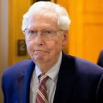 Le sénateur Mitch McConnell a déclaré qu'il avait quitté sa rééducation et qu'il poursuivrait sa…