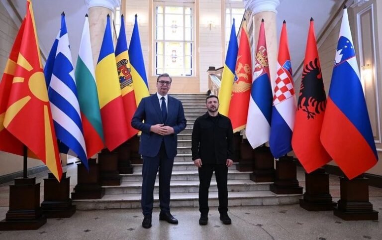 L'AFP rapporte que Zelensky effectuera samedi sa première visite en Serbie où il rencontrera le président…