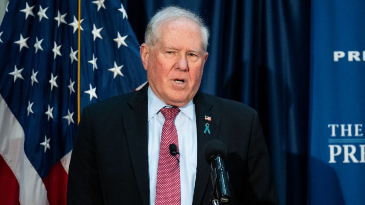 L'ancien secrétaire de l'Air Force de Biden, Frank Kendall, perd son éligibilité à accéder aux…