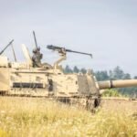 Les obusiers automoteurs M109A7 « Paladin » de 155 mm de l'armée américaine affectés au 2e Bataillon, 3e…