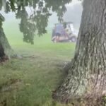 "Extrêmement terrifiant et douloureux." Un golfeur de Cincinnati capture le moment où la foudre le frappe…