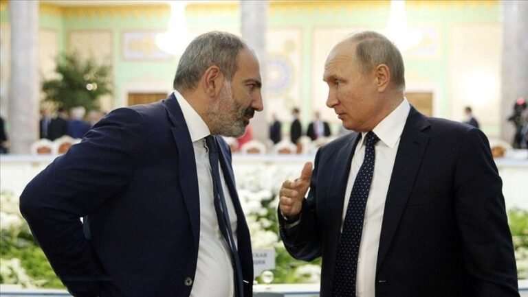 🇷🇺🇦🇲 Le Kremlin a donné à l'Arménie un ultimatum d'un mois pour choisir entre son adhésion à l'UEE et à…