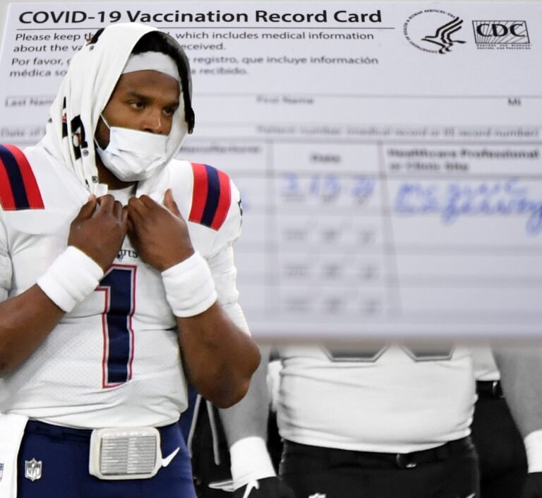 Cam Newton semble soutenir Aaron Rodgers après que l'ancien quart-arrière de la NFL ait fait sa propre…