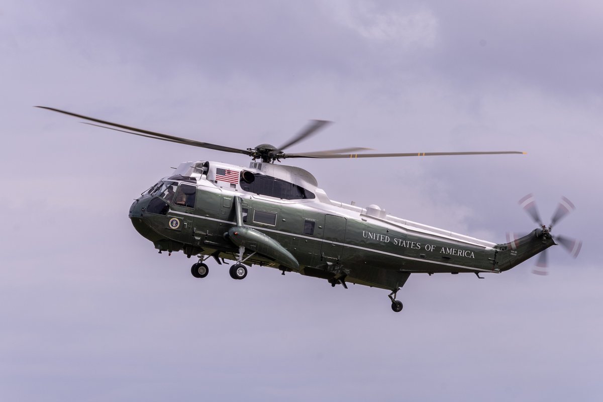 Une panne de télécommunication a contribué au quasi-accident de la semaine dernière entre Marine One et un…