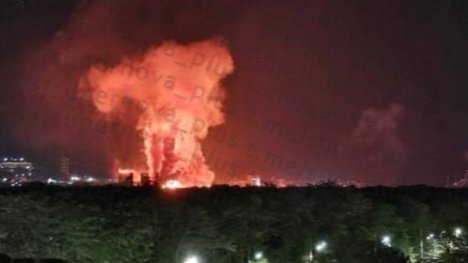 La ville portuaire russe de Novorossiysk est la cible d'attaques intensives de drones ukrainiens ce soir,…