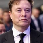 Elon Musk s'enquiert de l'achat du Royaume-Uni de Grande-Bretagne et d'Irlande du Nord.