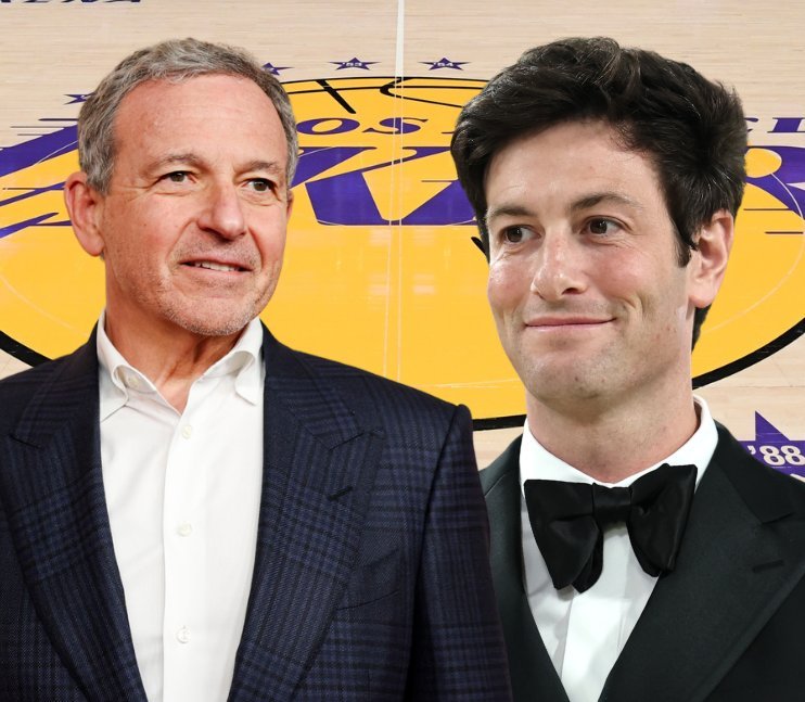 Les Lakers de Los Angeles changent de mains pour un prix record.