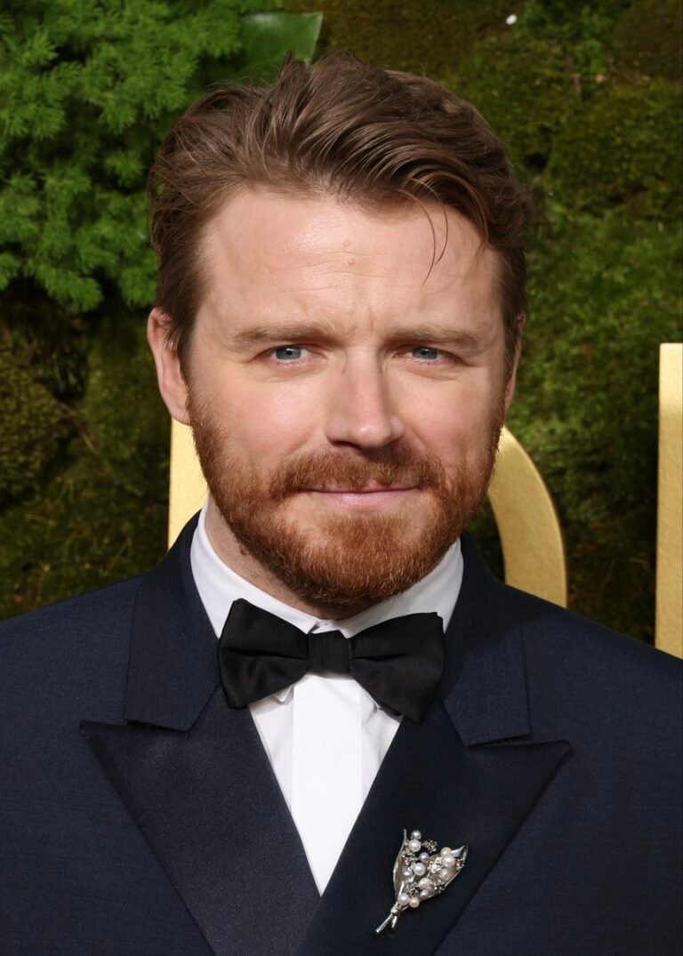 L'acteur écossais Jack Lowden a maintenant préféré être le prochain James Bond, alors que les producteurs…