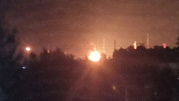 Des drones d'attaque ukrainiens ont frappé ce soir la raffinerie de pétrole russe de Kirishi, l'une des…