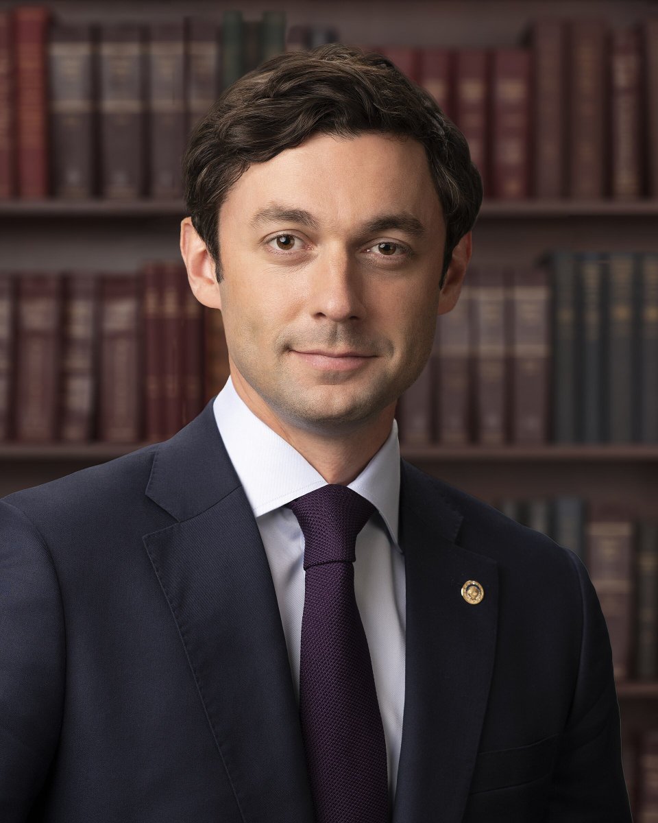 Jon Ossoff est le favori pour remporter l'investiture démocrate à la présidentielle de 2028 avec 17 %,…