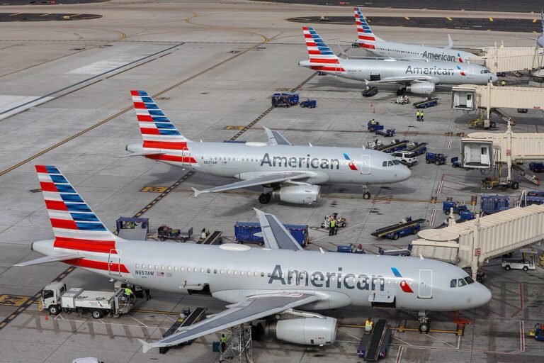 American Airlines a annoncé qu'elle égalerait la contribution de 1 000 $ du gouvernement fédéral aux…