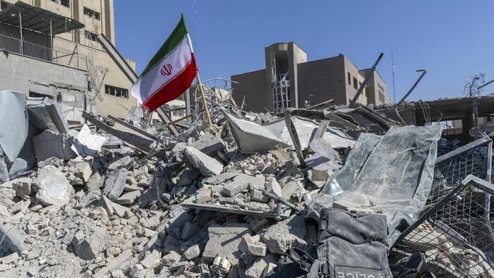L'économie iranienne est en ruine alors que la guerre fait des ravages