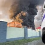 Des drones ukrainiens à longue portée ont frappé ce matin la raffinerie de pétrole de Saratov, en Russie.