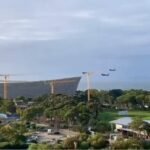 Deux E-195 d'Airlink Embraer ont failli entrer en collision avec le DHL Stadium de Cape Town lors d'un…
