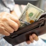 Un chauffe-eau à 2 400 $ l'a presque poussé à bénéficier de la sécurité sociale à 62 ans. Son 401(k) lui permettait de s'échapper.