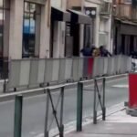 Un homme criant "Allahu Akbar a attaqué aujourd'hui 2 femmes et 1 homme policiers à Toulouse, en France.