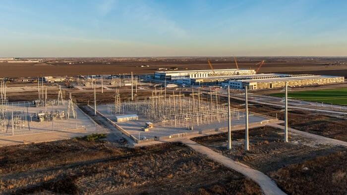Le Texas approuve la colocalisation d'un centre de données IA à côté d'un parc éolien, avec des réserves en matière de réduction
