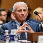 Fauci a été cité à comparaître alors qu'un document sur le COVID enquêtait pour avoir « profité » des directives fédérales