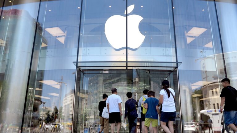 Apple aurait testé des puces mémoire fabriquées en Chine pour les iPhones et MacBooks dans un contexte de pénurie mondiale
