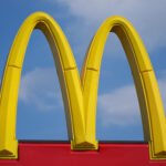 McDonald's affiche un solide bénéfice au deuxième trimestre et nomme un nouveau chef des opérations aux États-Unis