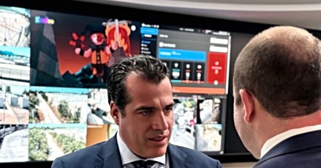 Exclusif -- À l'intérieur du Centre opérationnel de contrôle des migrants en Grèce : le ministre des Migrations révèle comment la victoire de Trump a déclenché la répression aux frontières mondiales