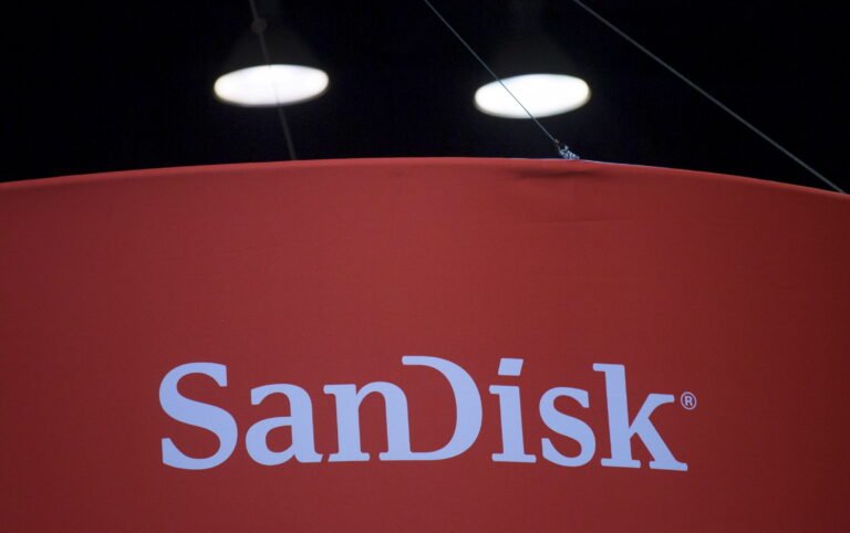 L’action Sandisk rebondit – comment gagner des bénéfices avec un risque limité : Alpha Options Playbook