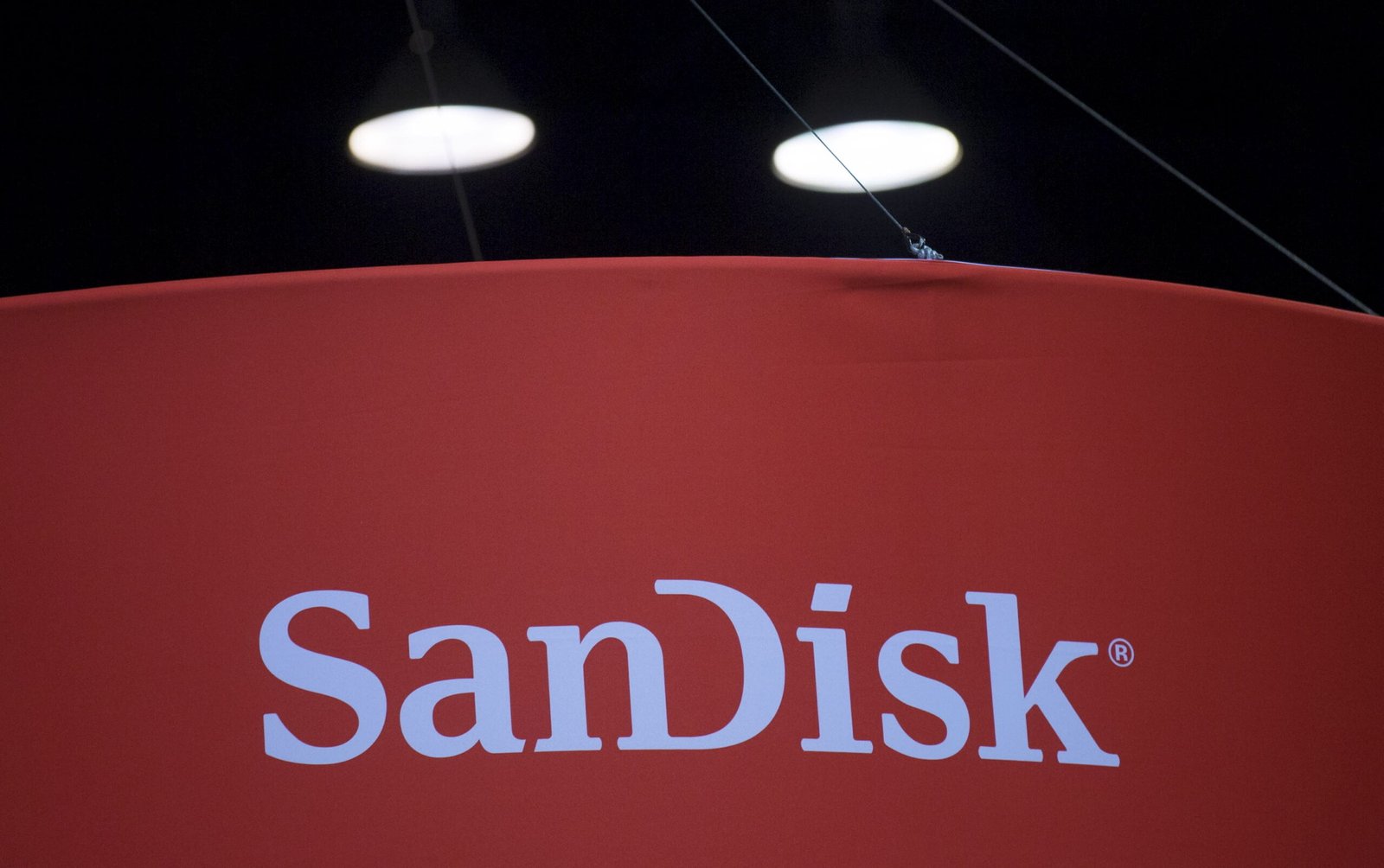 L’action Sandisk rebondit – comment gagner des bénéfices avec un risque limité : Alpha Options Playbook
