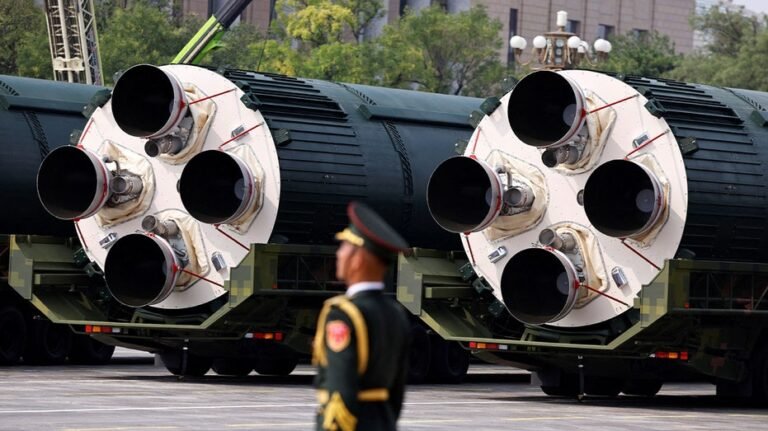 Le Pentagone prépare de nouvelles options nucléaires pour Trump alors que les plus grands adversaires américains augmentent leurs enjeux (rapport)