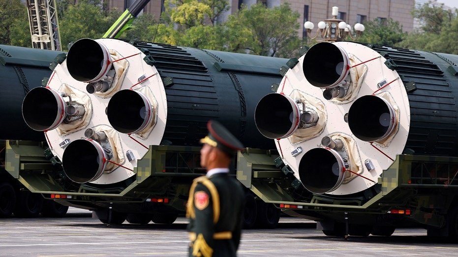 Le Pentagone prépare de nouvelles options nucléaires pour Trump alors que les plus grands adversaires américains augmentent leurs enjeux (rapport)