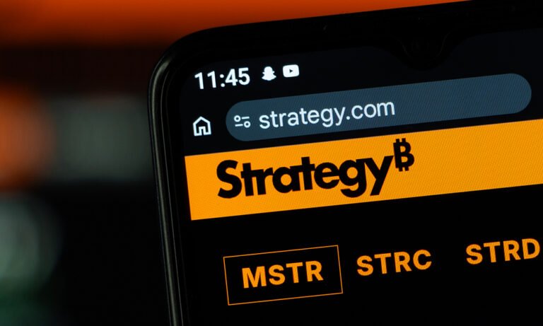 La stratégie continue de vendre du Bitcoin et des actions ordinaires