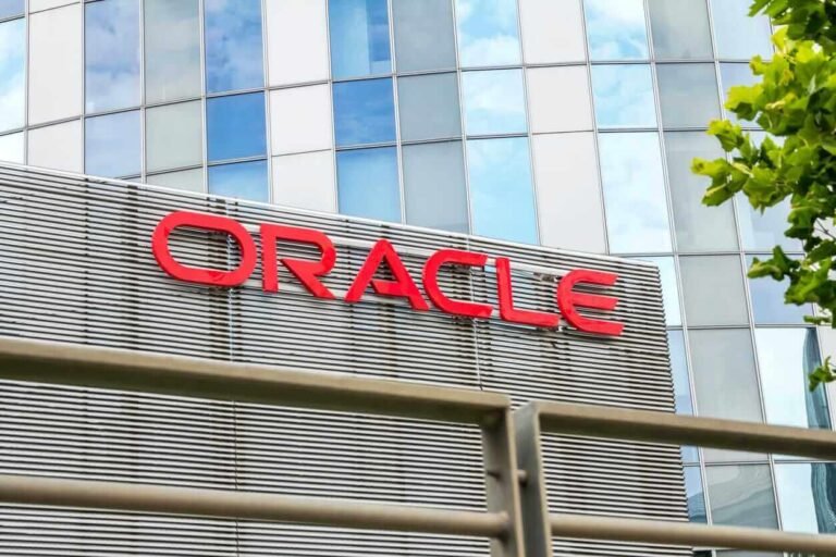 Oracle Stock est-il sous-performant par rapport au S&P 500 ?
