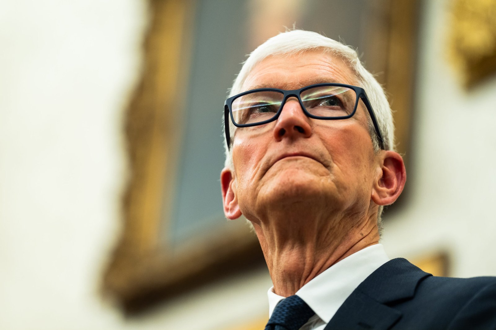 Actions technologiques aujourd'hui : les actions Apple chutent alors que Tim Cook se prépare à démissionner