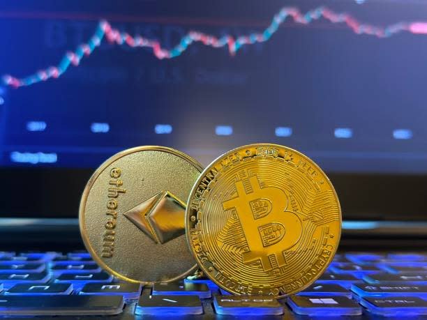 Prix ​​​​du Bitcoin et de l'Ethereum aujourd'hui, jeudi 6 août 2026 : les prix se raffermissent alors que les négociations d'Ormuz se poursuivent et que le rapport sur l'emploi d'ADP manque