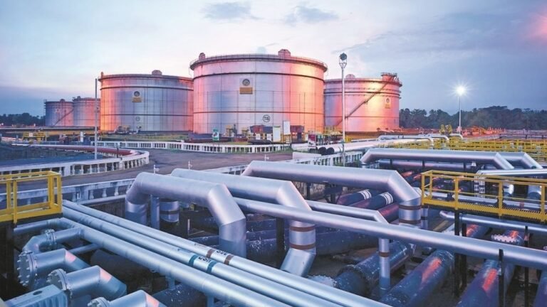 Le pétrole russe n’est plus une affaire facile pour l’Inde