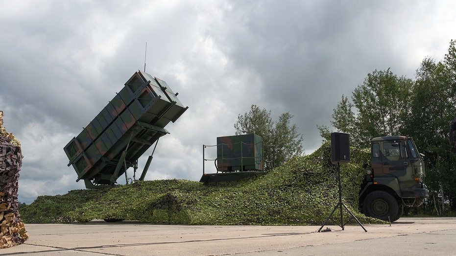 L'Ukraine recherche davantage d'intercepteurs américains Patriot alors que l'enquête sur les abris anti-bombes s'approfondit