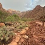 Les inondations meurtrières du Grand Canyon ont détruit une ligne d'eau critique au milieu d'une course pour retrouver les randonneurs portés disparus.
