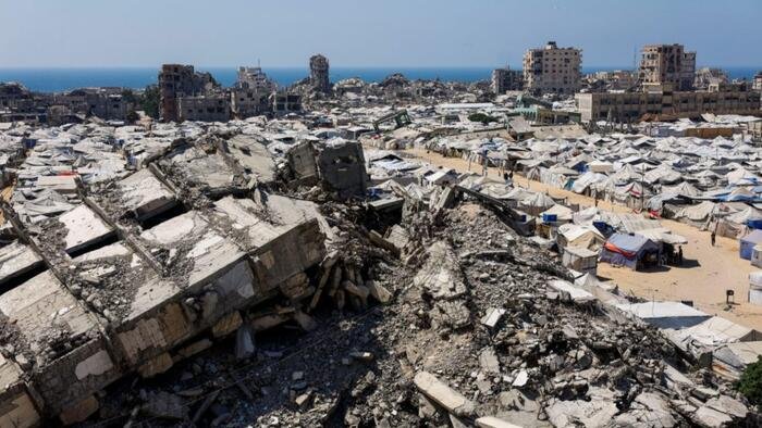 Le ministre israélien des Finances demande à Netanyahu d’approuver trois colonies juives à Gaza