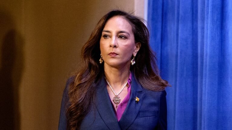 Le DOJ de Trump coince le district scolaire avec un ultimatum de 7 jours sur la politique trans, gardant les parents dans l'ignorance