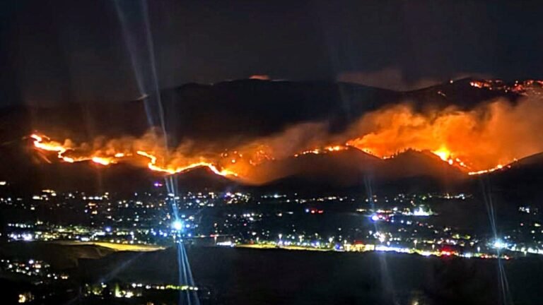 Le feu de brousse du Nevada s’étend à 10 500 acres alors que le gouverneur déclare l’état d’urgence
