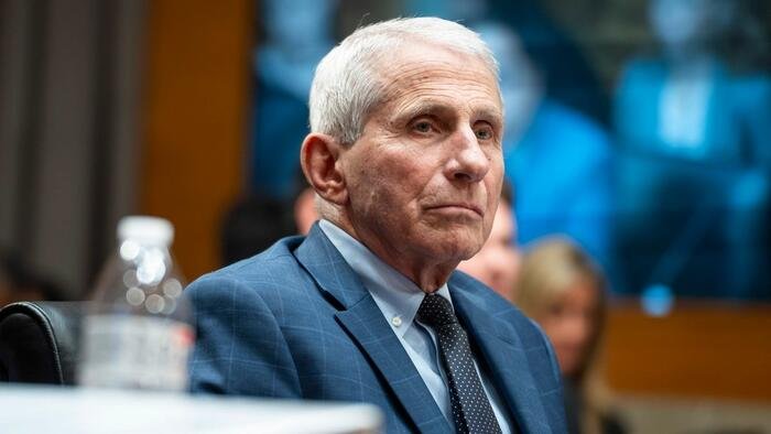 Louisiana AG annonce une enquête sur Fauci