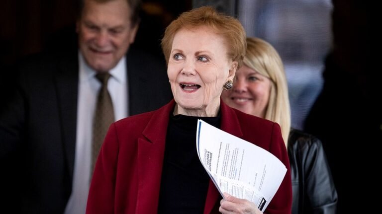 L'ancienne représentante républicaine pionnière Kay Granger est décédée à 83 ans : « Les barrières ont été brisées »
