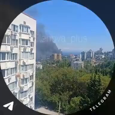 Des drones navals ukrainiens attaquent des cibles dans le port de Yalta